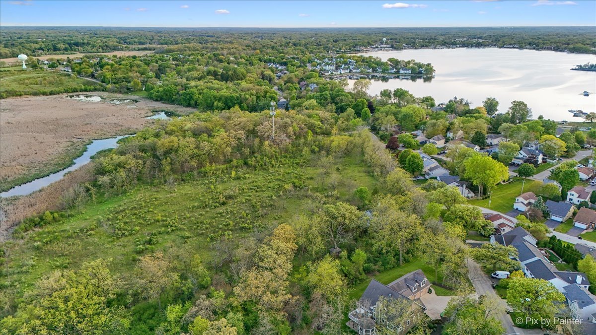 806 Wauconda Road Wauconda, IL 60084 - Photo 8 of 12 Gallery Image 8