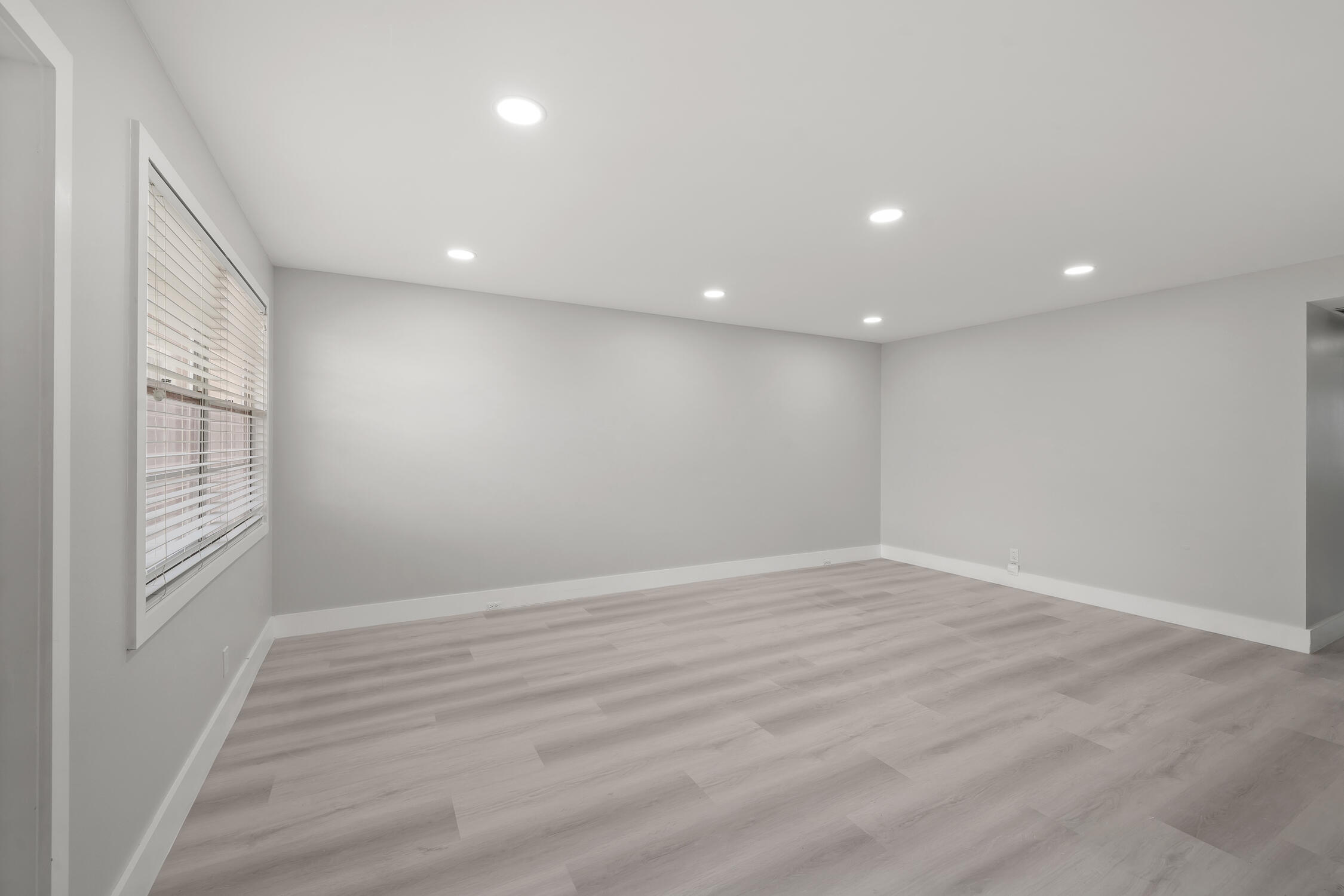 4071 Guildford East Boca Raton, FL 33434 - Photo 11 of 26 8-print-DSC00440