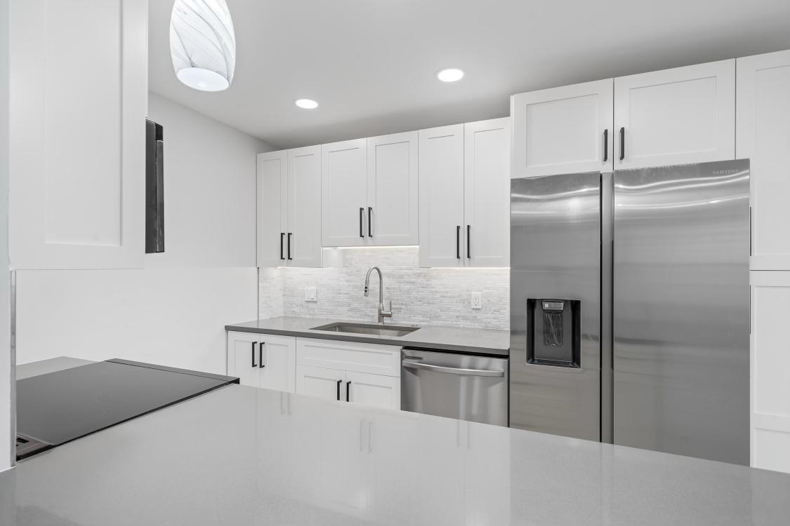 4071 Guildford East Boca Raton, FL 33434 - Photo 5 of 26 Kitchen 3- UC