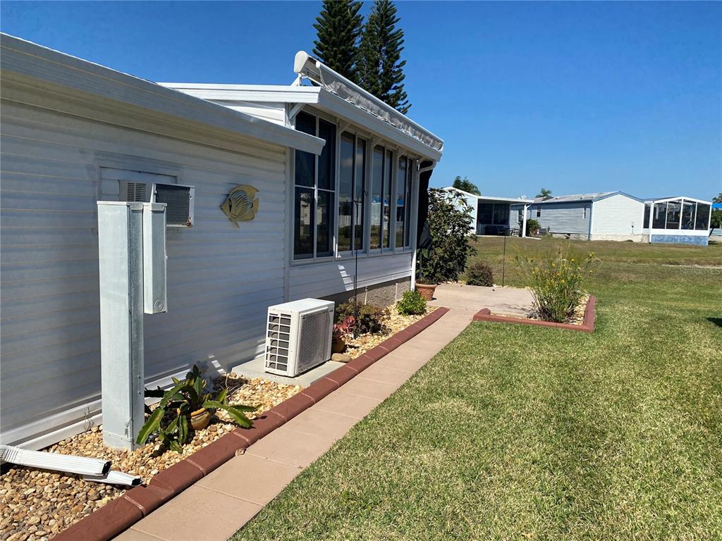 146 Nightingale Circle Ellenton, FL 34222 - Photo 5 of 60