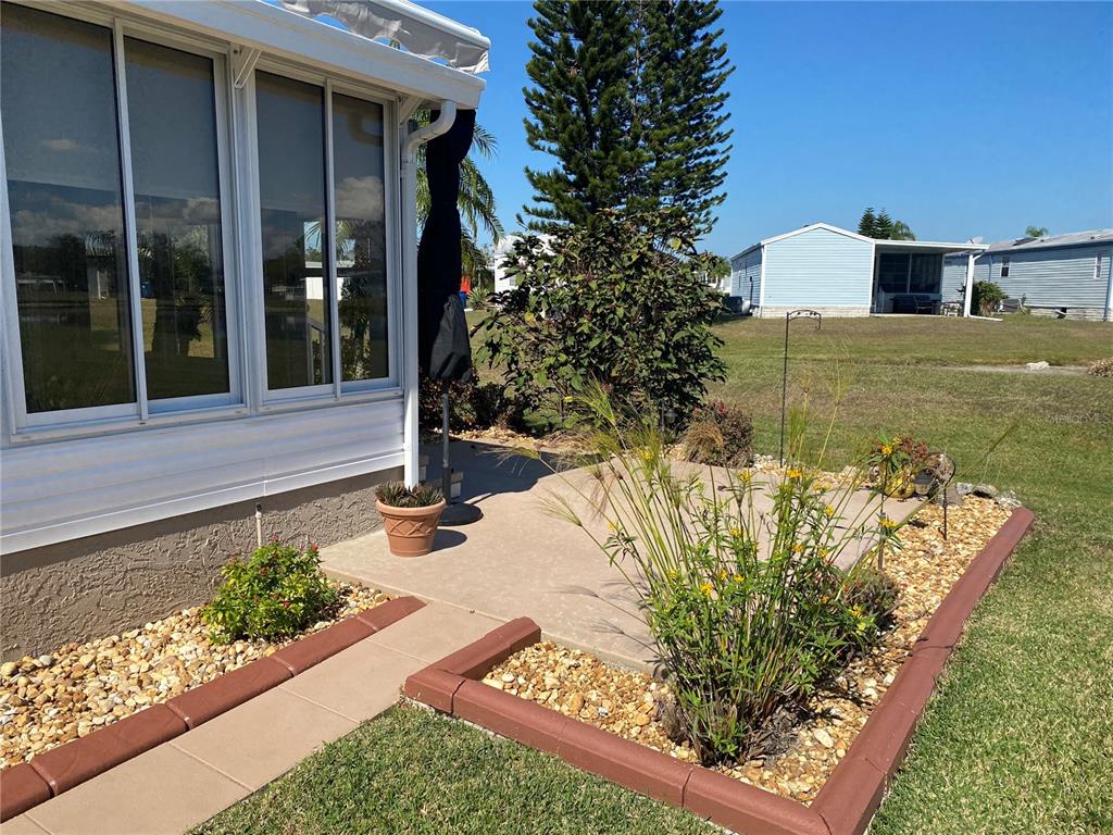 146 Nightingale Circle Ellenton, FL 34222 - Photo 6 of 60