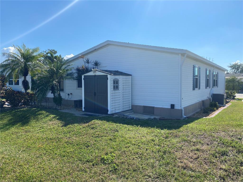 146 Nightingale Circle Ellenton, FL 34222 - Photo 10 of 60