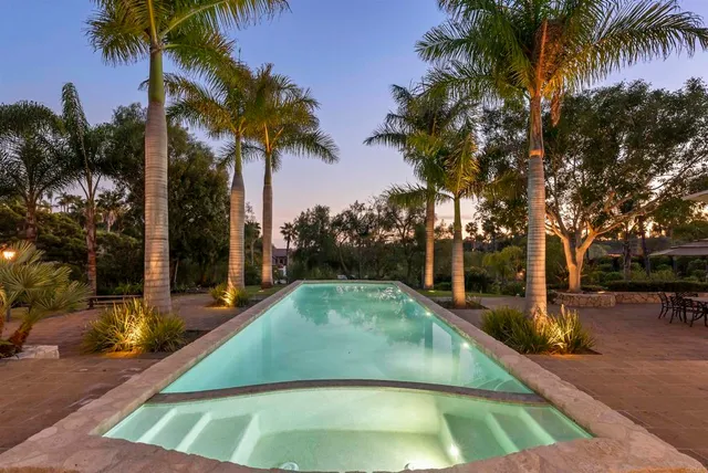 a view of a tennis court