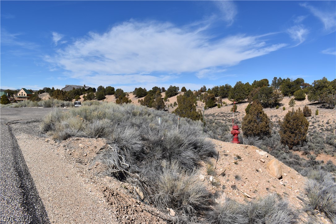 1825 Eagle Ridge Circle Hatch, UT 84735 - Photo 5 of 33 View of undeveloped land