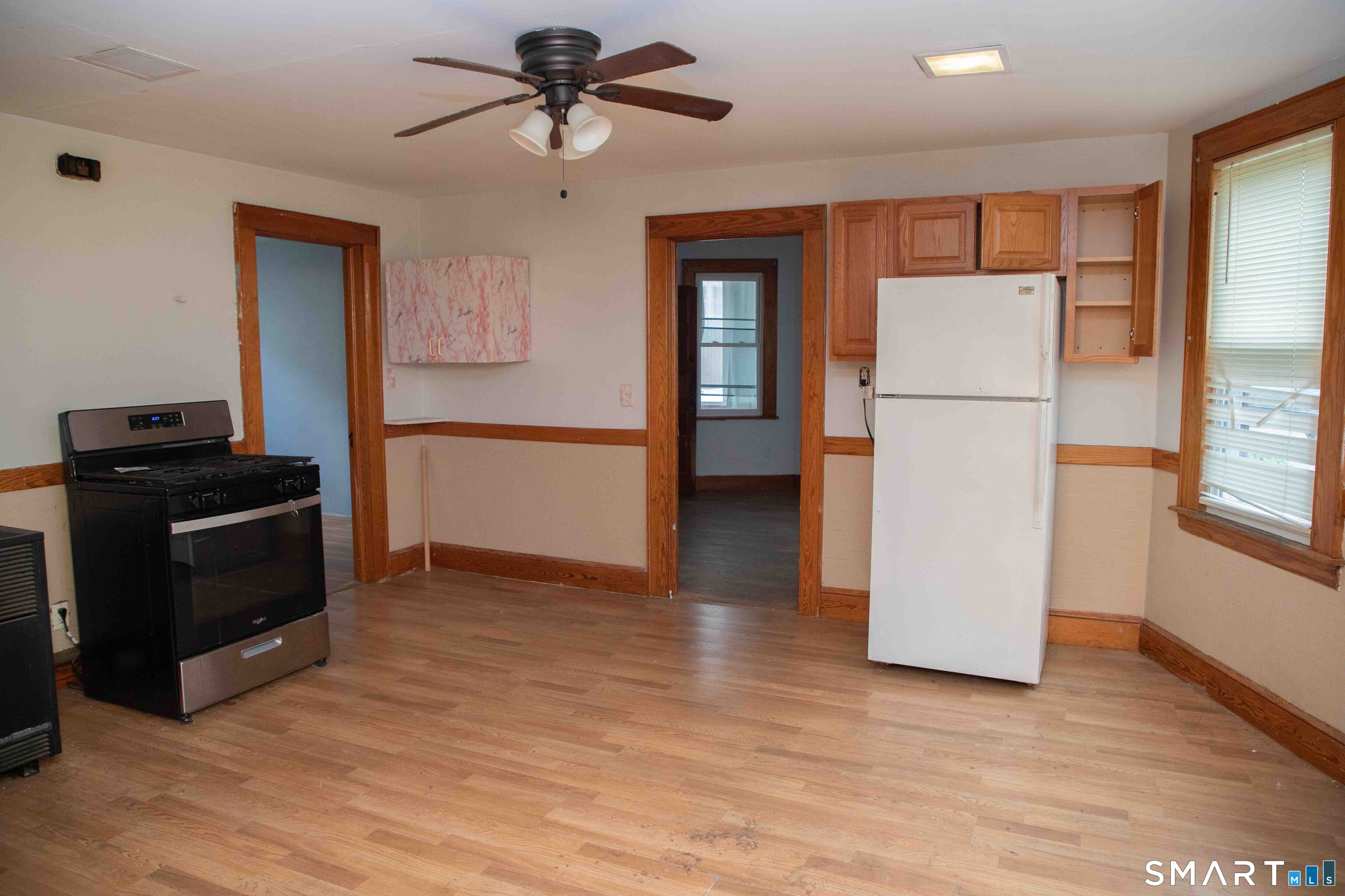 376 Broad Street New Britain, CT 06053 - Photo 7 of 39