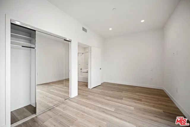 $6,095 | 11668 Darlington Avenue, Unit 201, Los Angeles, CA 90049