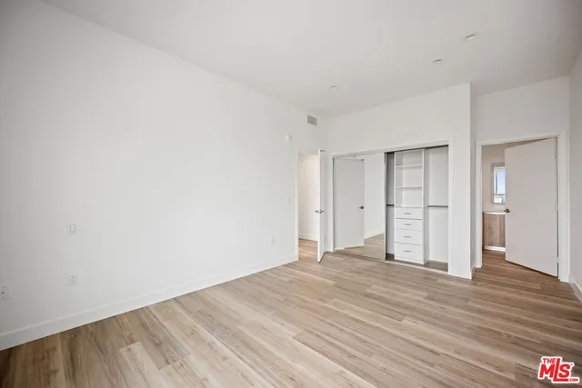 $6,095 | 11668 Darlington Avenue, Unit 201, Los Angeles, CA 90049