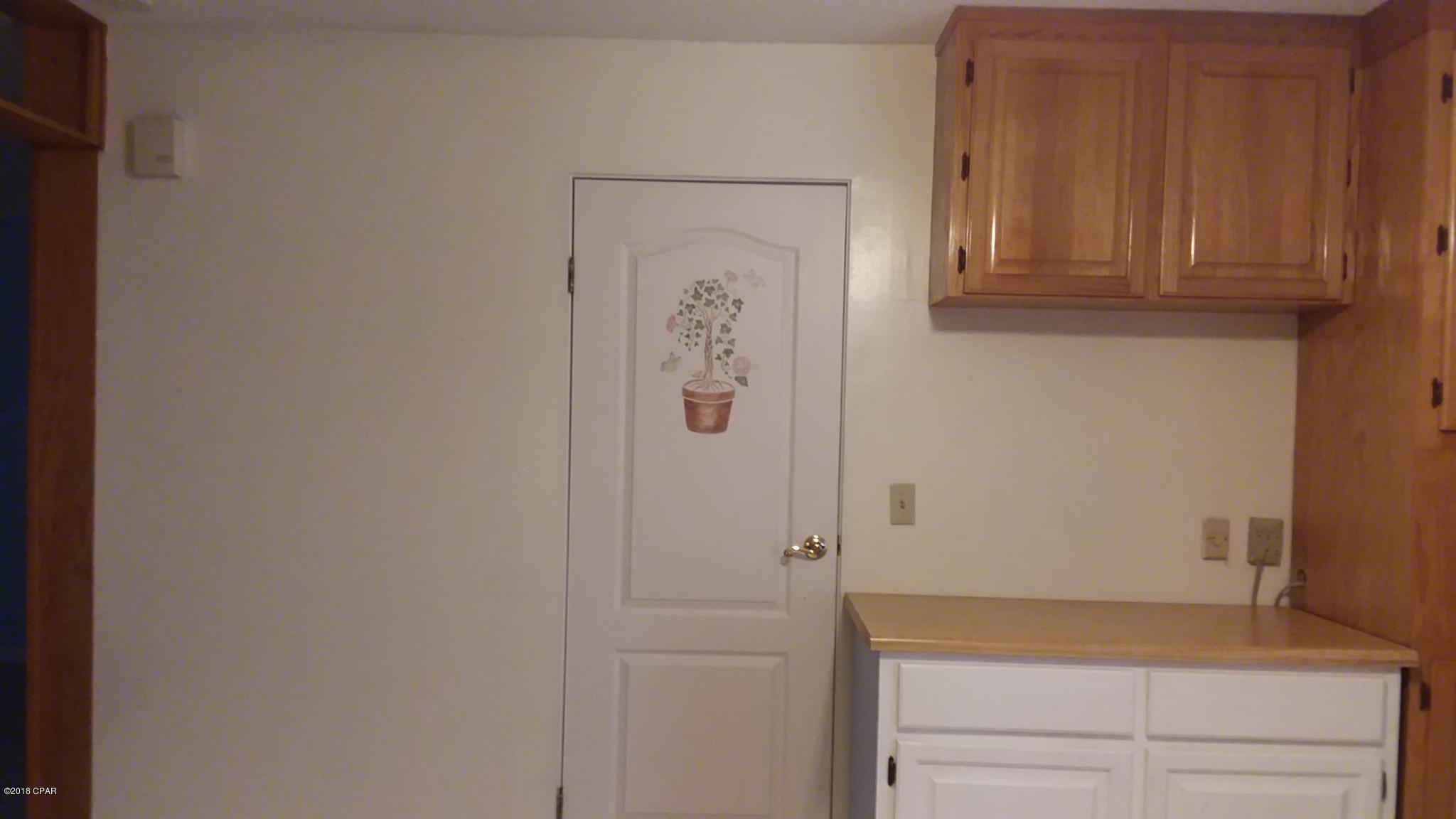645 3rd Street Chipley, FL 32428 - Photo 11 of 33
