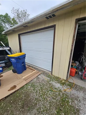 $220,000 | 30740 West 83rd Street, De Soto, KS 66018