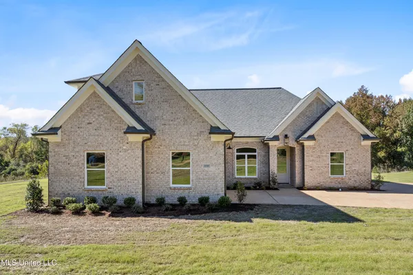 $366,900 | 2297 Highway 301, Hernando, MS 38632