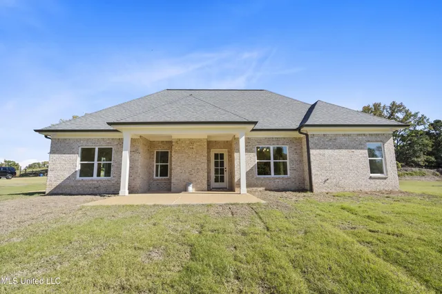 $366,900 | 2297 Highway 301, Hernando, MS 38632