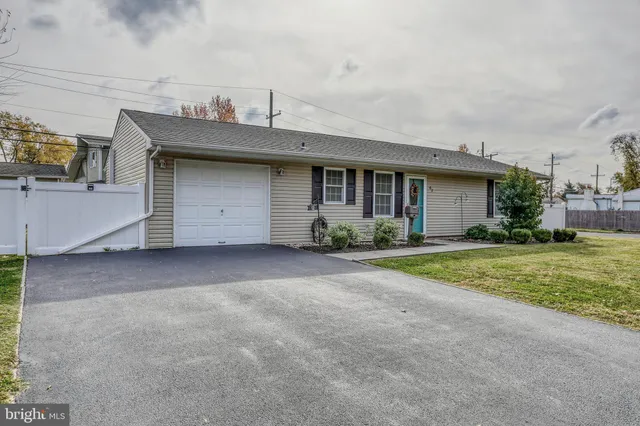 $395,000 | 62 Indian Creek Drive, Levittown, PA 19057