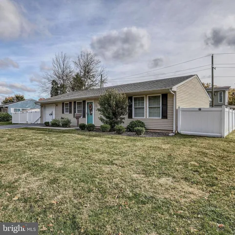 $395,000 | 62 Indian Creek Drive, Levittown, PA 19057