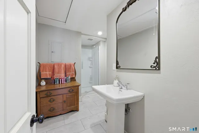 $549,900 | 4 Perrin Road, Woodstock, CT 06281