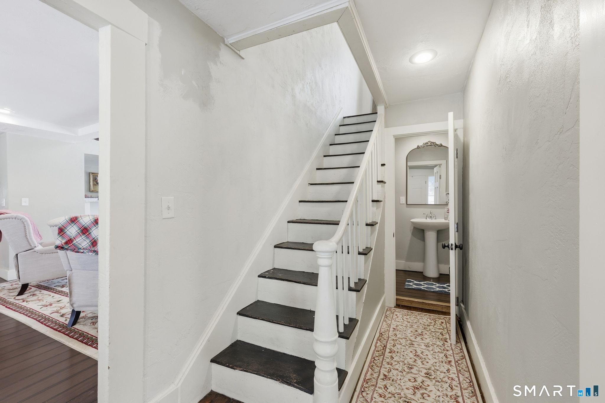 4 Perrin Road Woodstock, CT 06281 - Photo 28 of 40 Second staircase