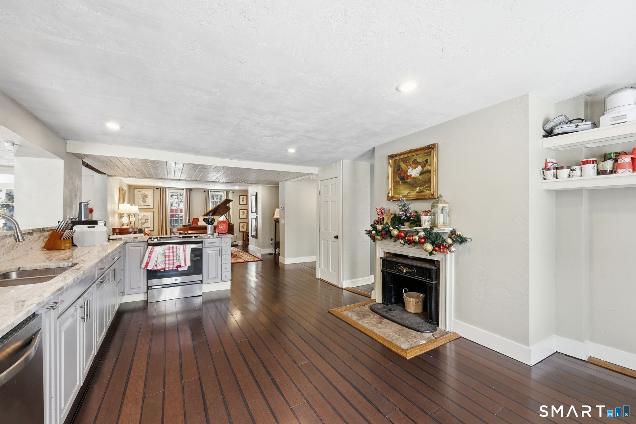 4 Perrin Road Woodstock, CT 06281 - Photo 9 of 40 Kitchen