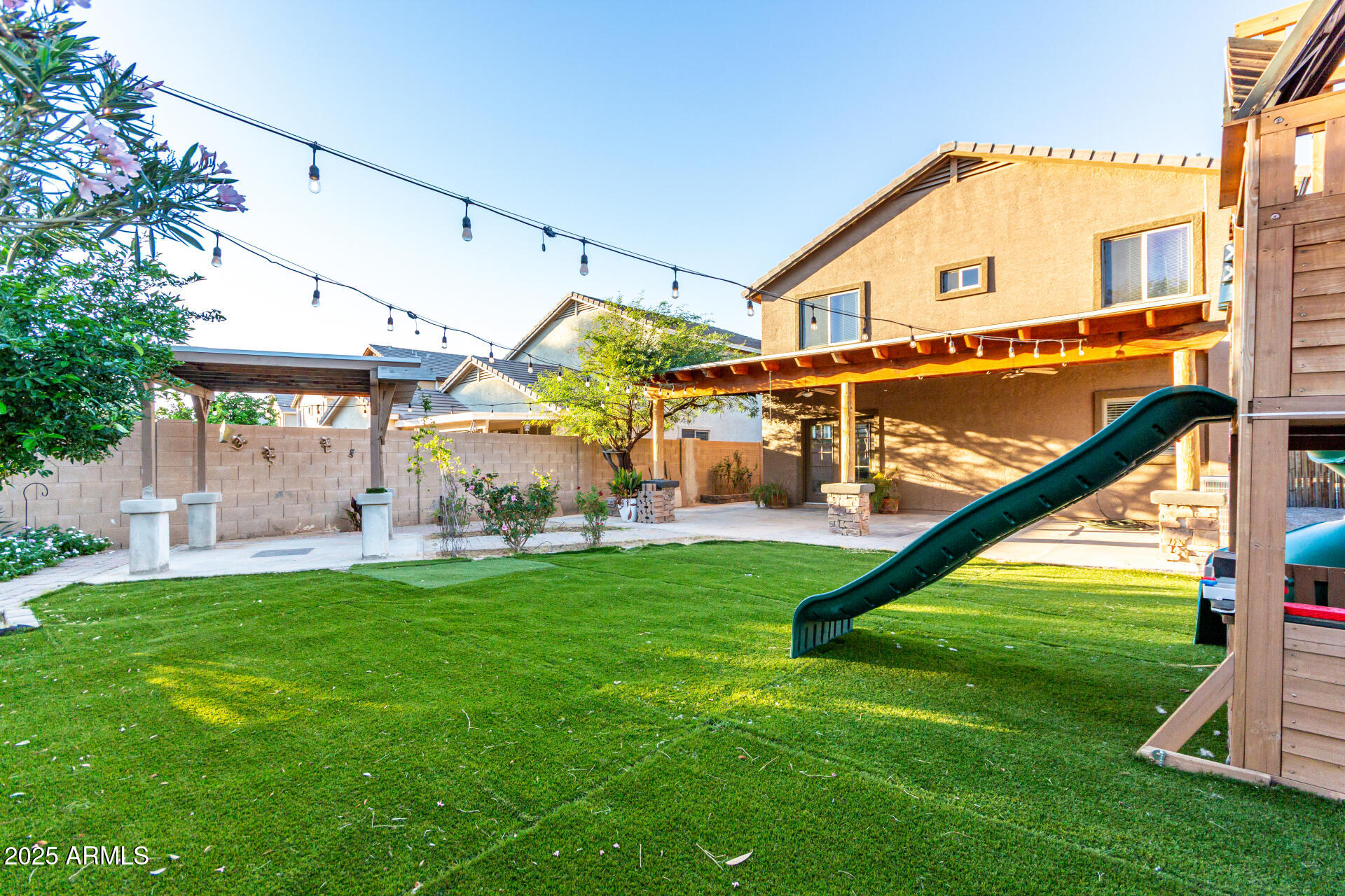 2507 West Desert Spring Way San Tan Valley, AZ 85144 - Photo 22 of 24 a view of a house with a park