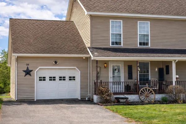 $275,000 | 18 Fecteau Circle, Unit 15, Barre, VT 05641