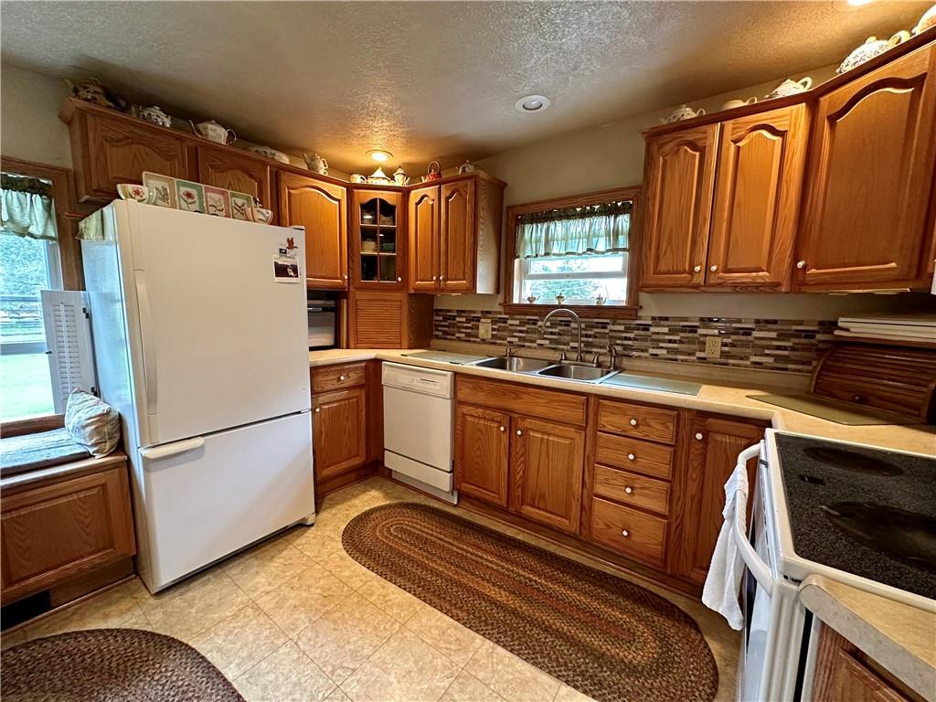 912 Nature Run Road Ligonier, PA 15658 - Photo 8 of 25 Gallery Image 8