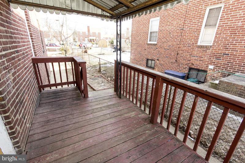 6915 Reisterstown Road Baltimore, MD 21215 - Photo 20 of 21 Exterior Side