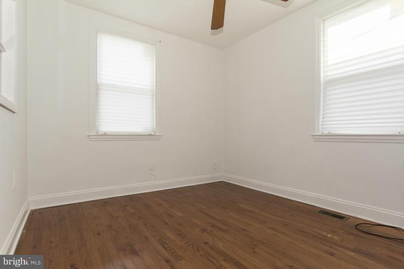 6915 Reisterstown Road Baltimore, MD 21215 - Photo 6 of 21 Dining Room