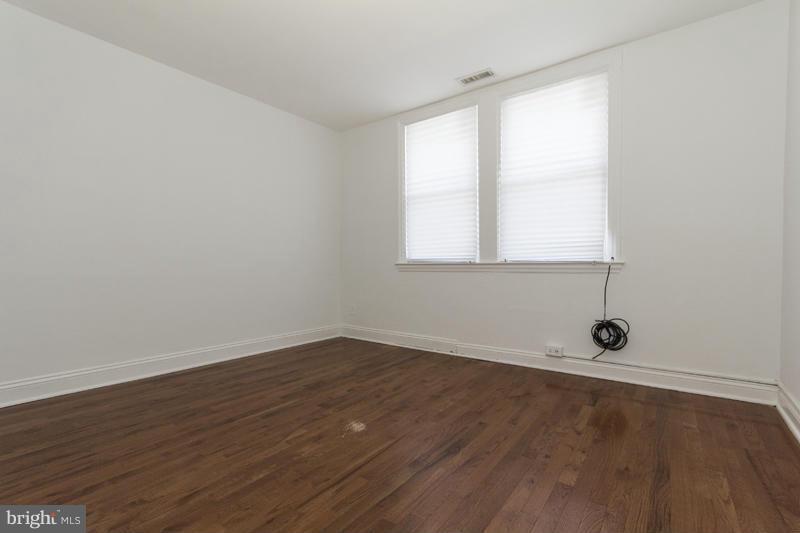 6915 Reisterstown Road Baltimore, MD 21215 - Photo 10 of 21 Bedroom