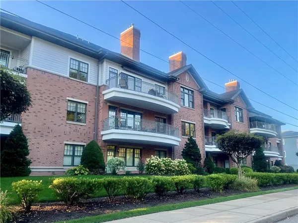 $543,000 | 295 Market Street, Unit 123, Beaver, PA 15009