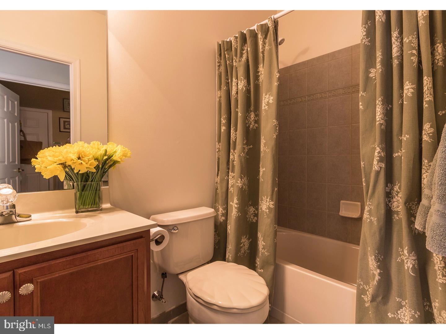 172 Sydney Road Holland, PA 18966 - Photo 20 of 25 Bathroom