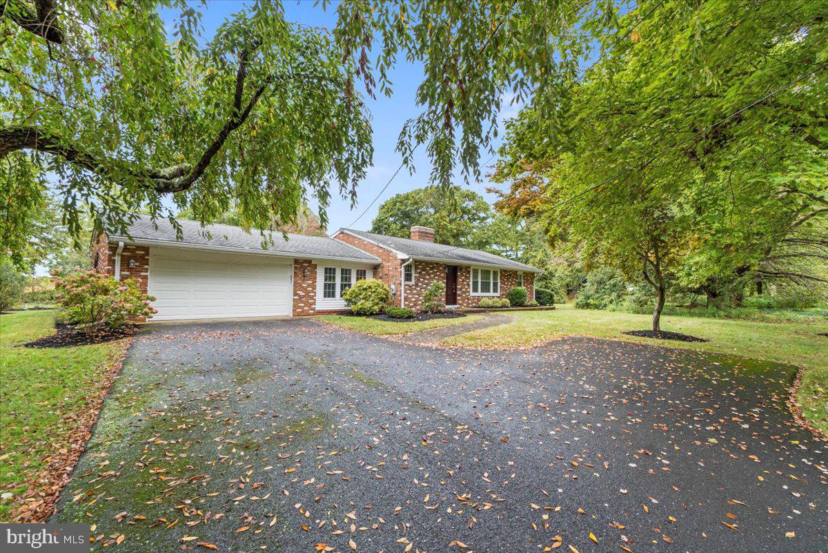 962 Old York Road Hightstown, NJ 08520 - Photo 5 of 50 Gallery Image 5