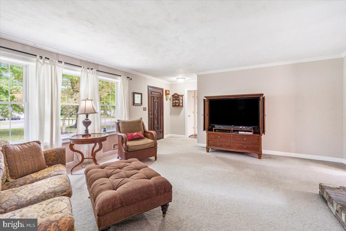962 Old York Road Hightstown, NJ 08520 - Photo 9 of 50 Gallery Image 9