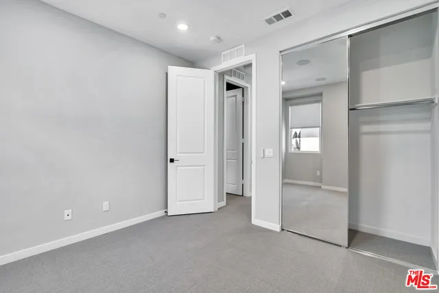 $1,175,000 | 515 Daniel Freeman Circle, Inglewood, CA 90301