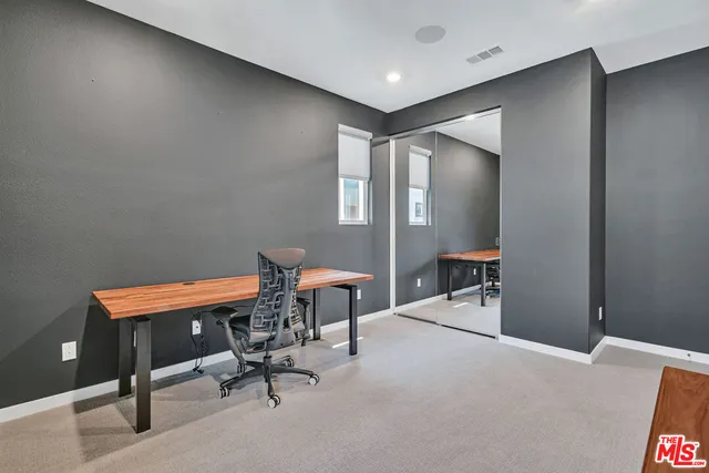 $1,175,000 | 515 Daniel Freeman Circle, Inglewood, CA 90301