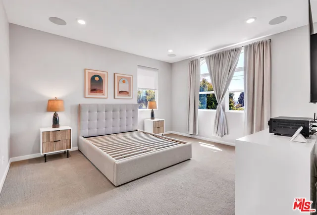 $1,175,000 | 515 Daniel Freeman Circle, Inglewood, CA 90301