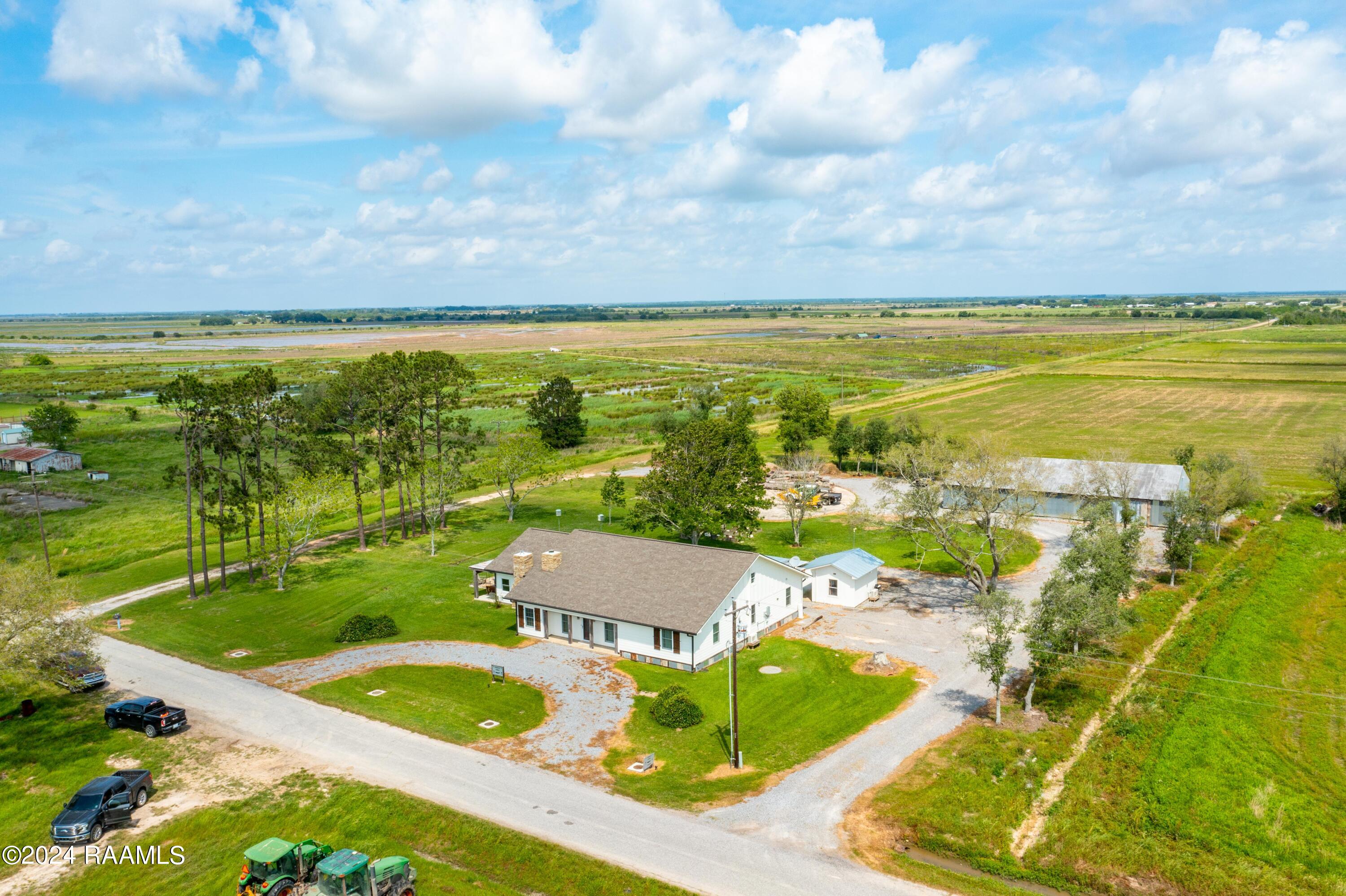 35030 Ellis Bridge Road Gueydan, LA 70542 - Photo 3 of 32 3503EllisBridge-25