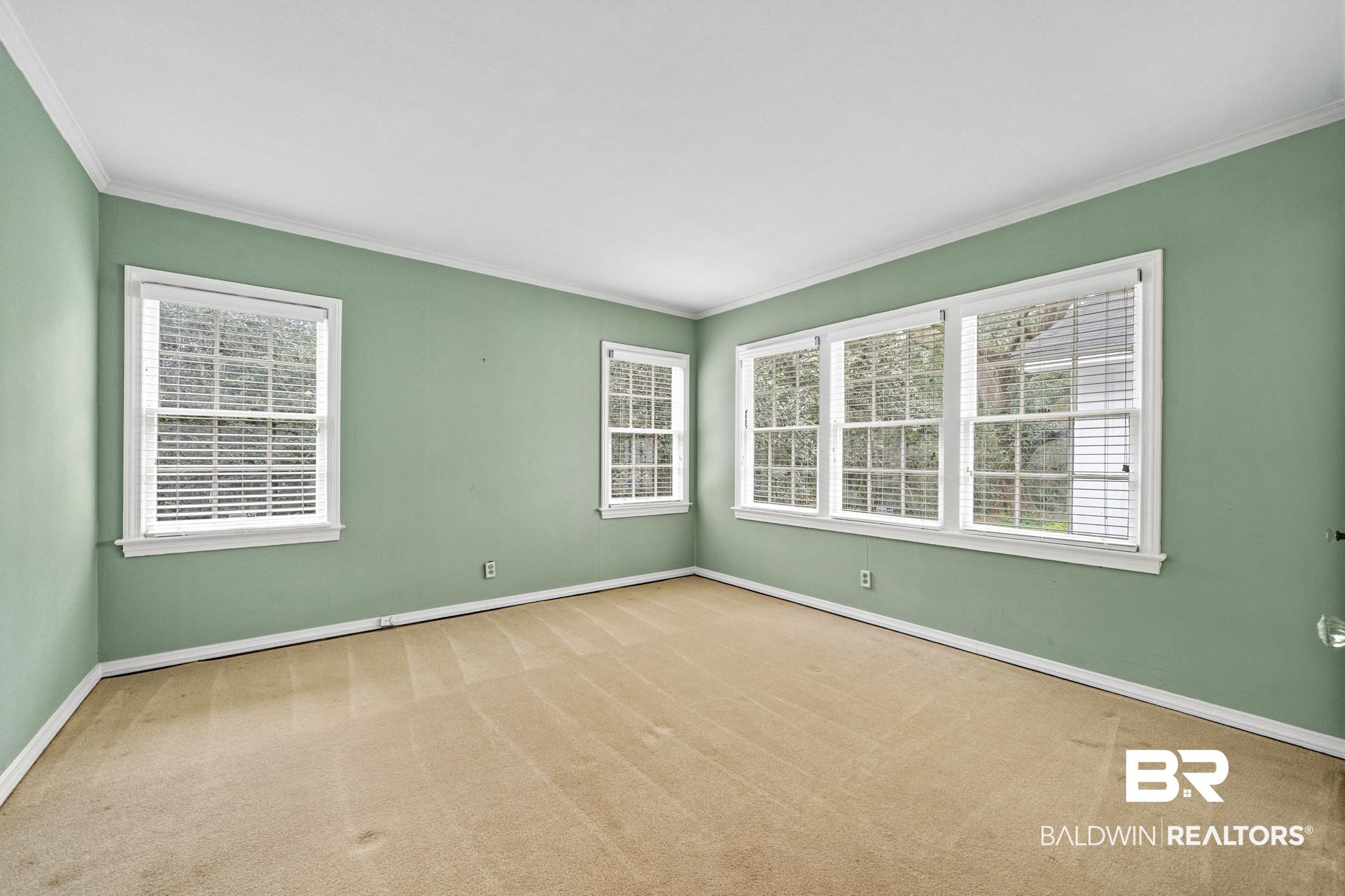 420 Byron Avenue East Mobile, AL 36609 - Photo 13 of 38