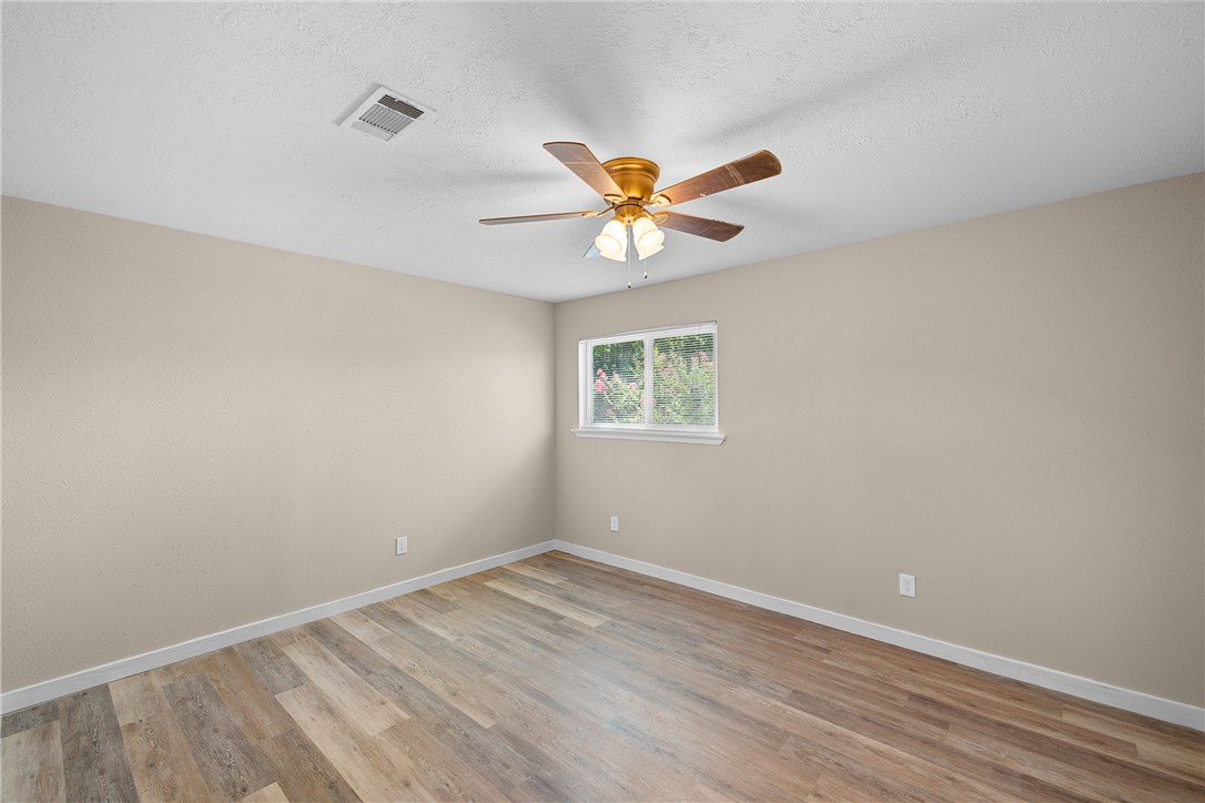 910 Navidad Street Bryan, TX 77801 - Photo 14 of 22