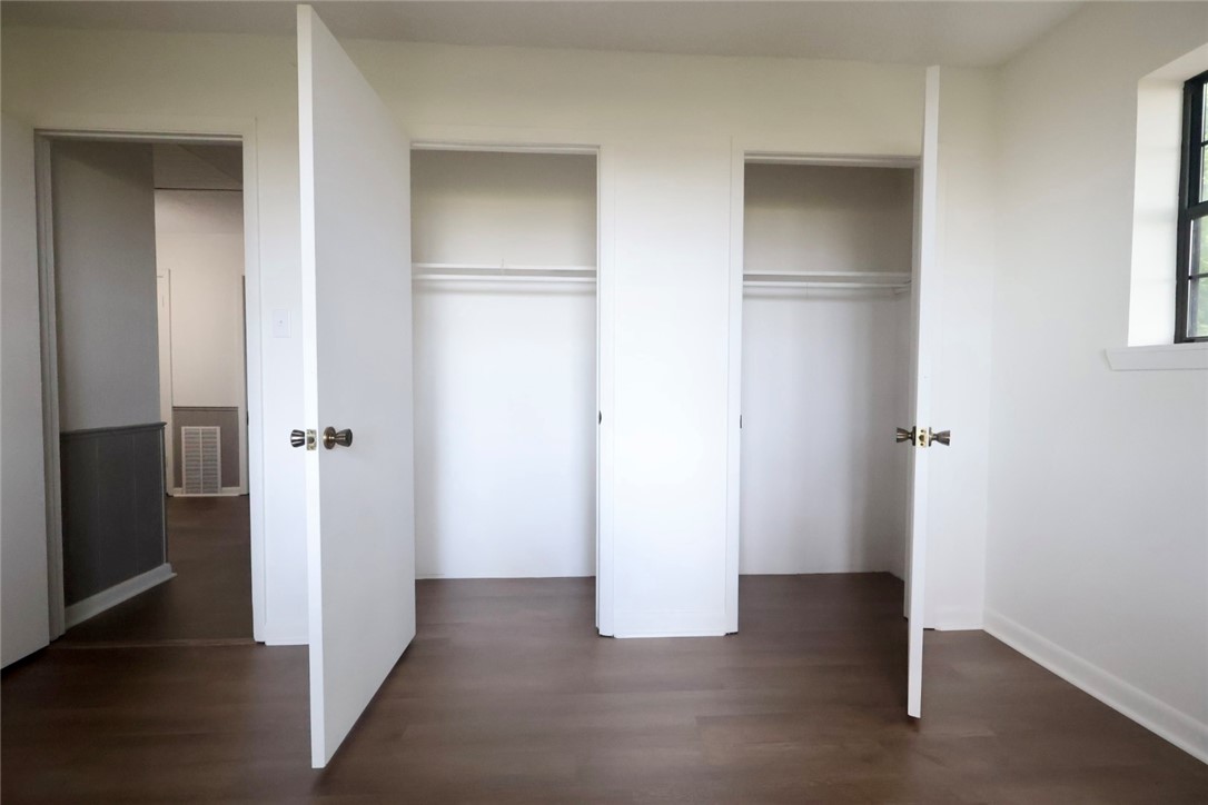411 Frank Senko Road Griffithville, AR 72060 - Photo 16 of 31 Bedroom 2 closet