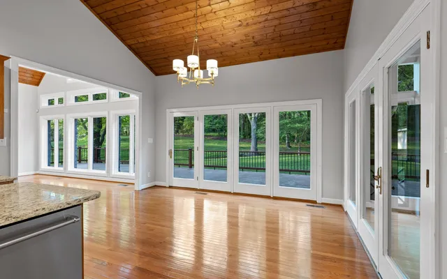 $1,199,000 | 12 Mountain Orchard Path, Signal Mountain, TN 37377