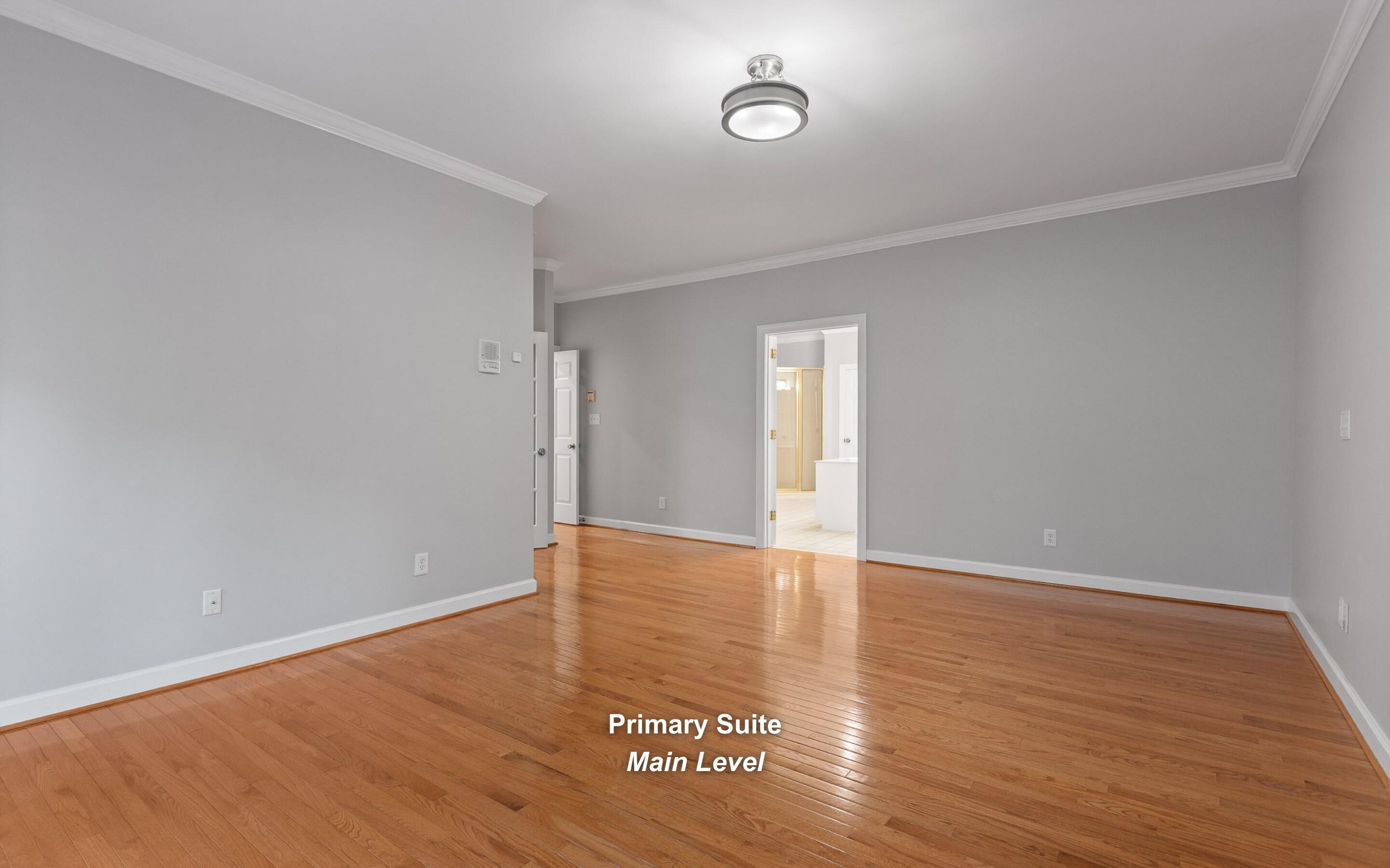 12 Mountain Orchard Path Signal Mountain, TN 37377 - Photo 22 of 70 Primary Suite