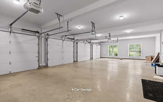 $1,199,000 | 12 Mountain Orchard Path, Signal Mountain, TN 37377