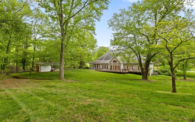 $1,199,000 | 12 Mountain Orchard Path, Signal Mountain, TN 37377