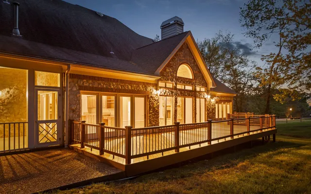$1,199,000 | 12 Mountain Orchard Path, Signal Mountain, TN 37377