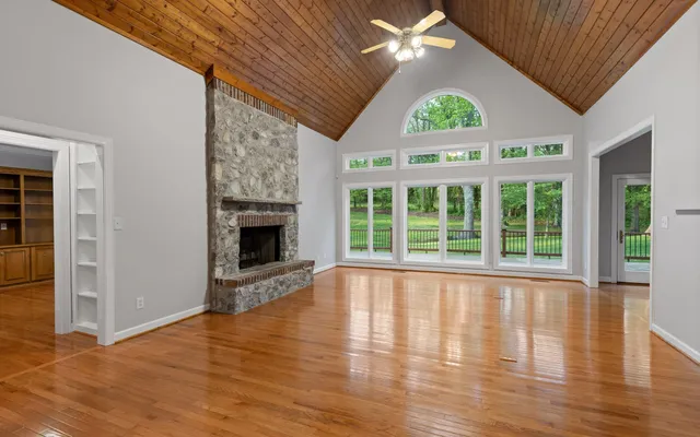 $1,199,000 | 12 Mountain Orchard Path, Signal Mountain, TN 37377