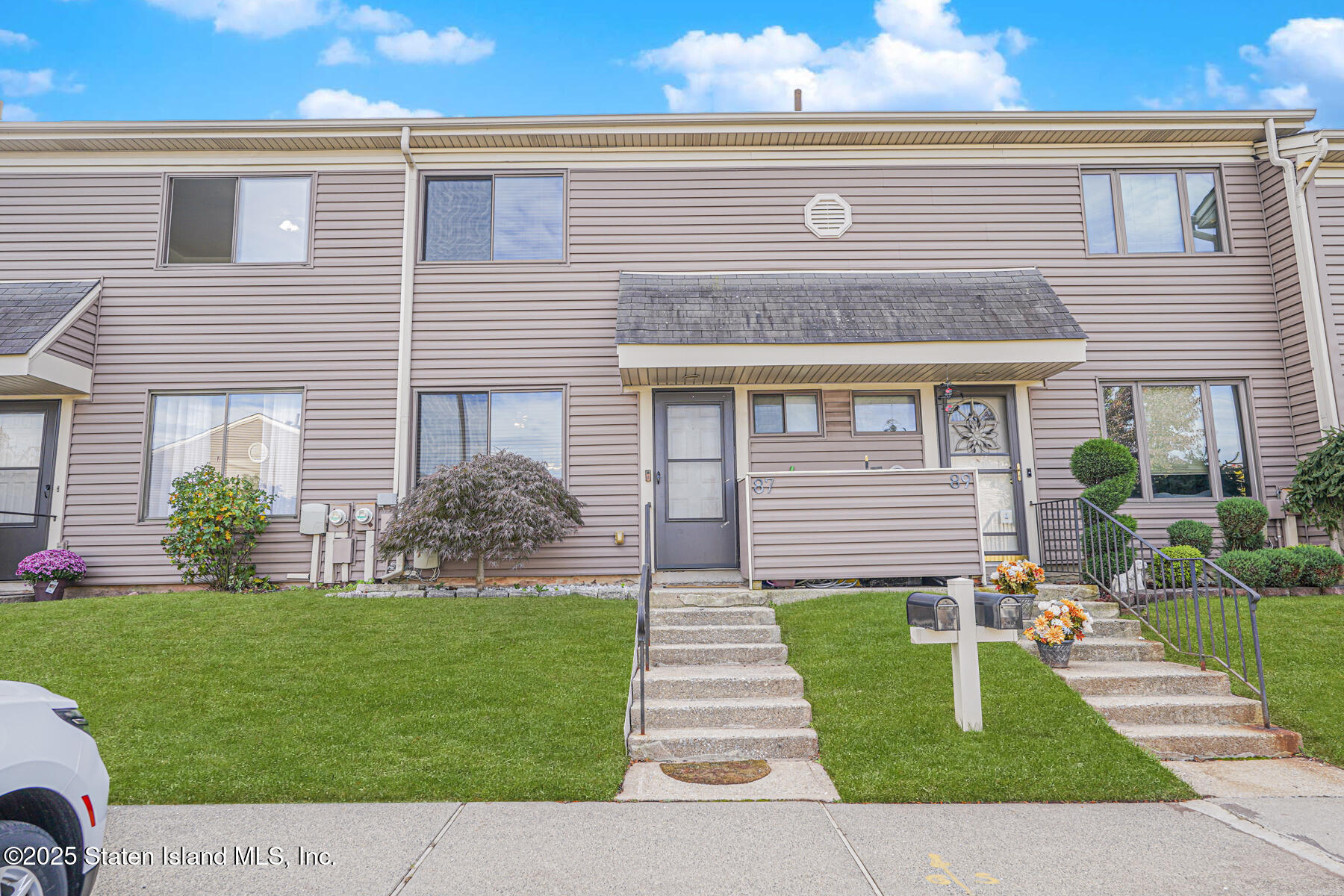 87 Cypress Loop Staten Island, NY 10309 - Photo 1 of 25 Photo Oct 15 2025, 9 19 19 AM