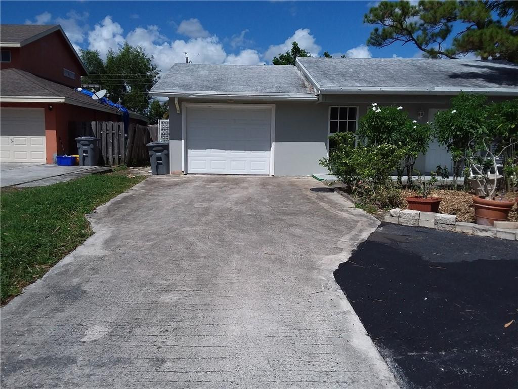 5409 Cleveland Road Delray Beach, FL 33484 - Photo 1 of 31 Photo 1