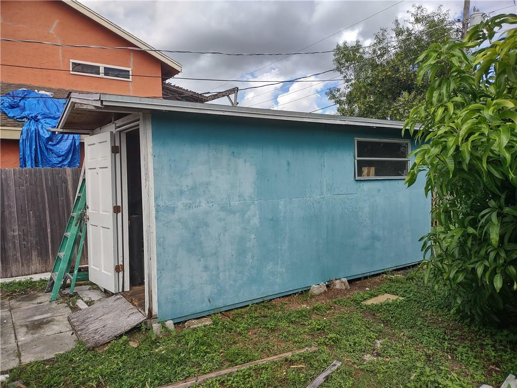 5409 Cleveland Road Delray Beach, FL 33484 - Photo 27 of 31 Photo 28