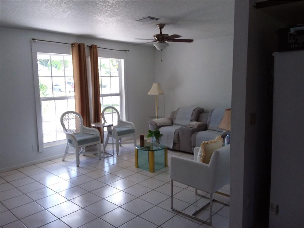 5409 Cleveland Road Delray Beach, FL 33484 - Photo 7 of 31 Photo 7