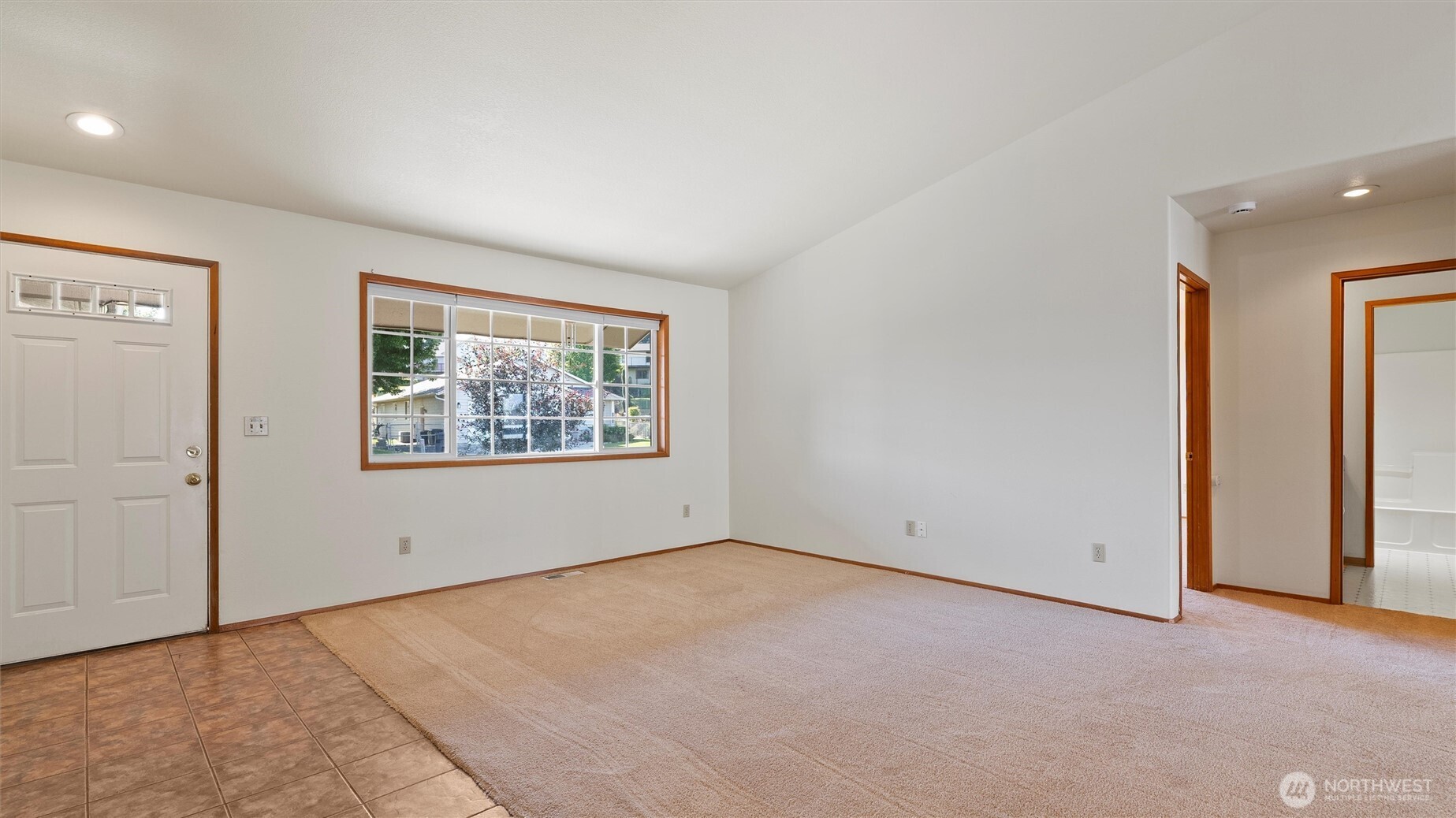 102 Southeast Maple Street College Place, WA 99324 - Photo 5 of 32