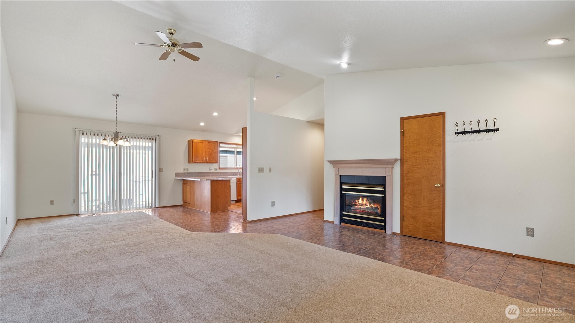 102 Southeast Maple Street College Place, WA 99324 - Photo 8 of 32