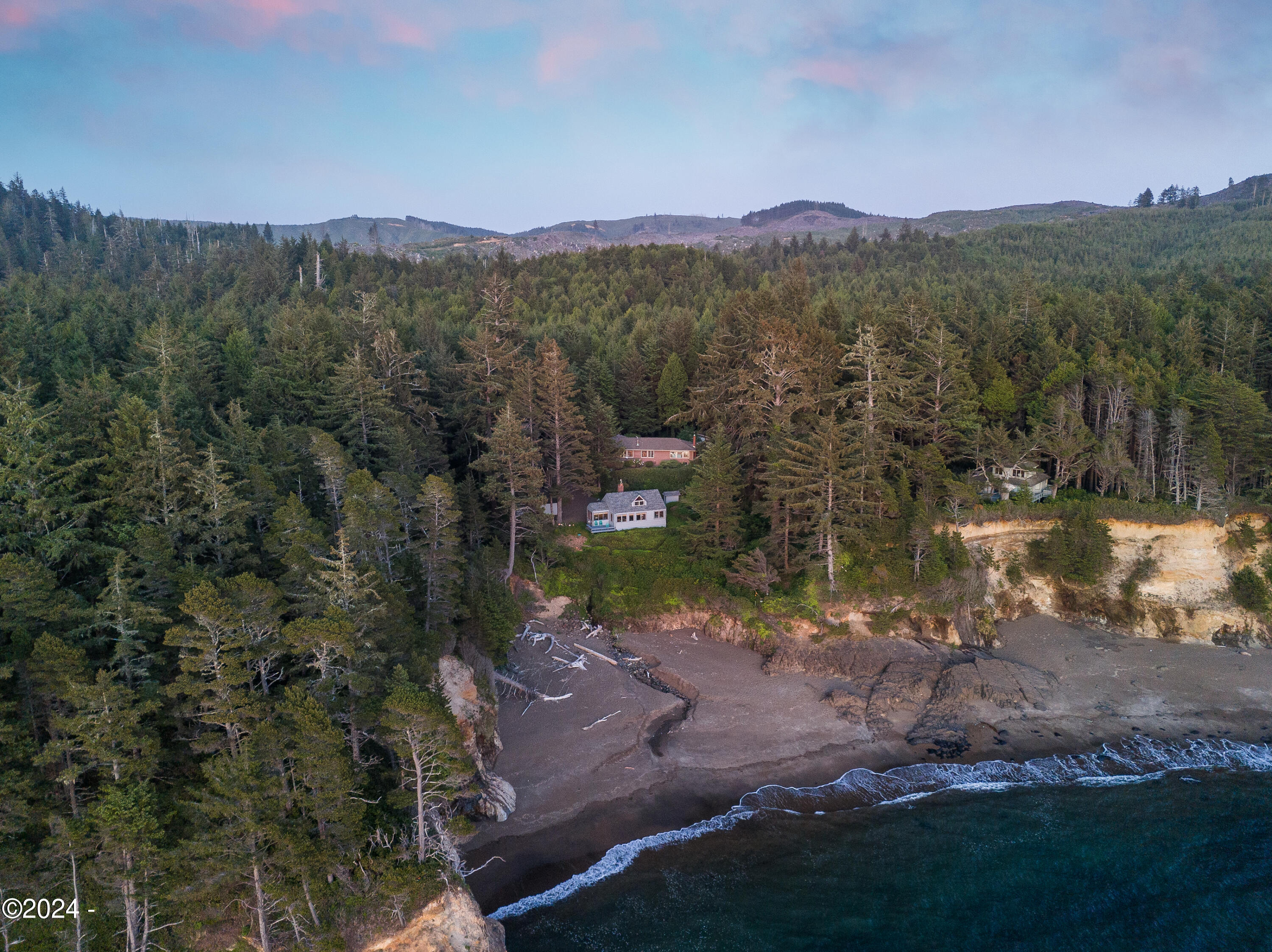 2275 Highway 101 Depoe Bay, OR 97341 - Photo 57 of 61 Location Location Location